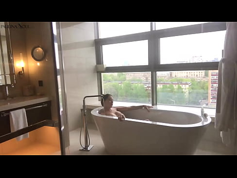 ❤️ Une énorme nana se branlant passionnément la chatte dans la salle de bains Porno dur at fr.porn33.top ❌❤